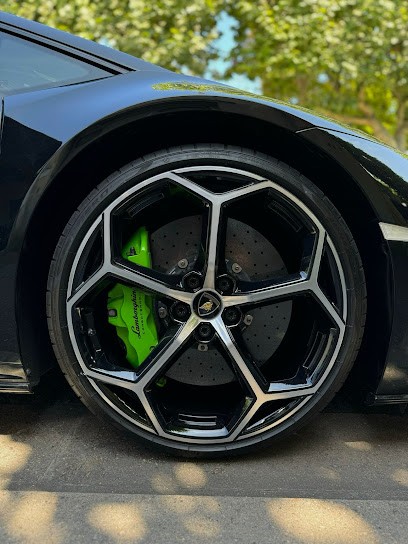 AUTO AK - rénovation, réparation de jante auto/moto , dévoilage, soudure et vente de pneus, Garage Automobile à Villeneuve-le-Roi