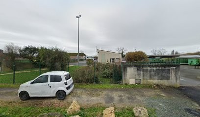 COMPTOIR AUTOMOBILE ROCHELAIS SAS, Garage Automobile à Bords