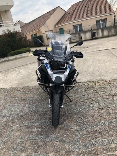 MOTRADIS (MOTODIS), Garage Automobile aux Loges-en-Josas